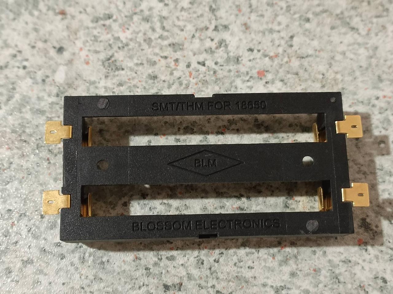 Відсік для 2 акумуляторів 18650 TBH-18650-2C-SMT з широкими контактами